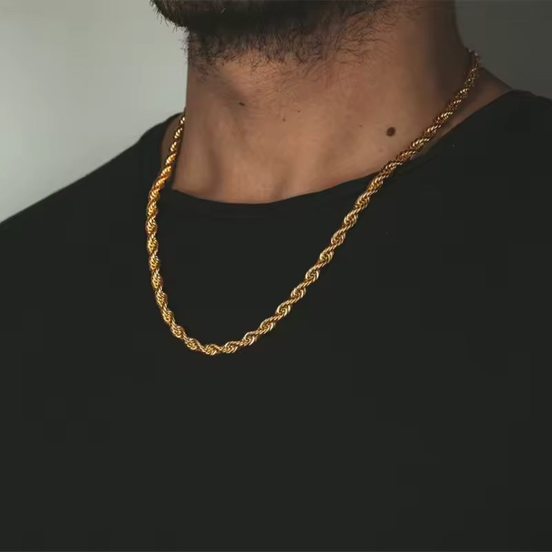 Le Torsade gold rope chain necklace on neck